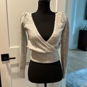 Grey size xs tularosa surprise style sweater